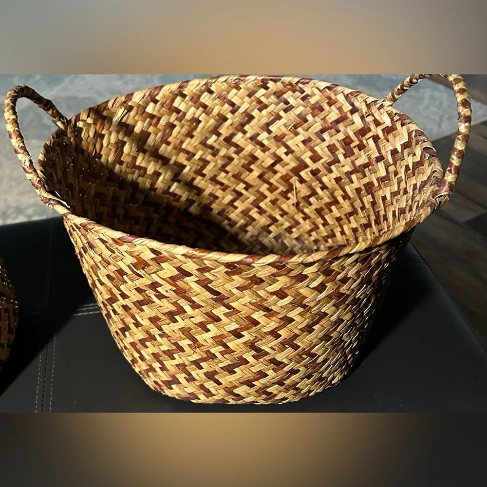 2-Handwoven Natural Seagrass Storage Baskets- Brown